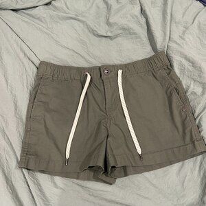 Vuori Ripstop Short in Army Green
